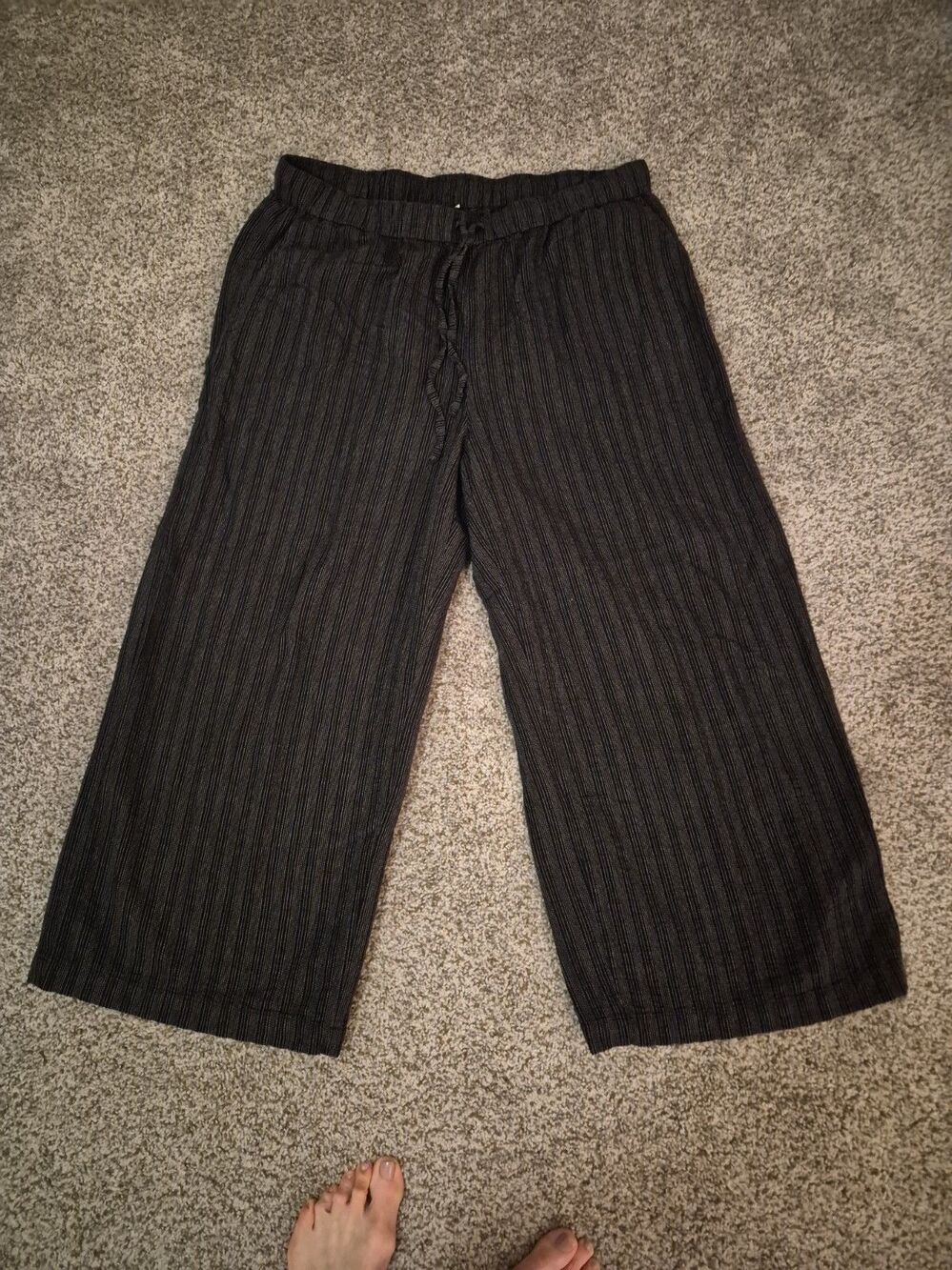 Eileen Fisher Women's Black Striped Wide Leg Organic Cropped Pant Sz L Flowy
